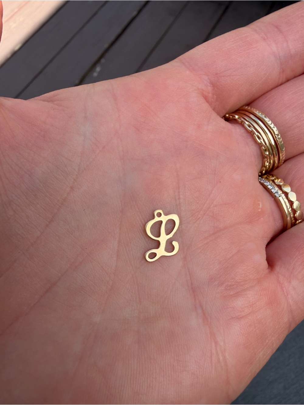 L pendant